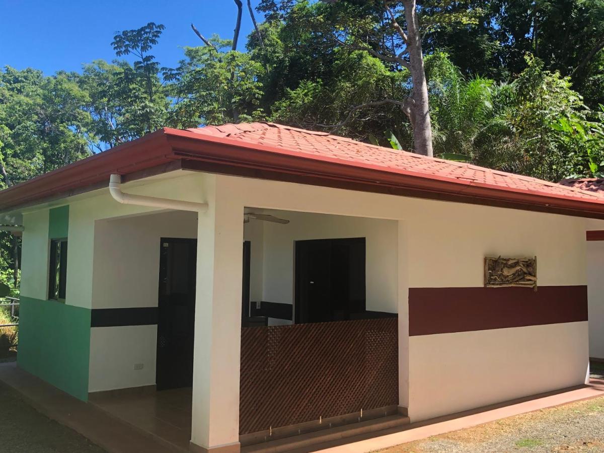 Casa Del Toucan Dominical Exterior photo